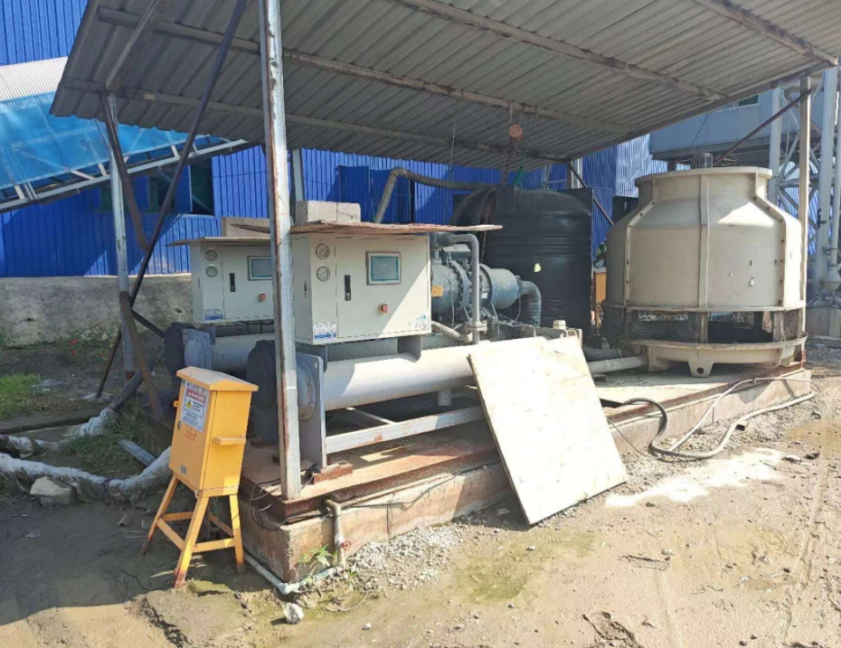 出口東南亞注塑廠中央供水冷水機(jī) 出口東南亞注塑廠中央供水冷水機(jī)